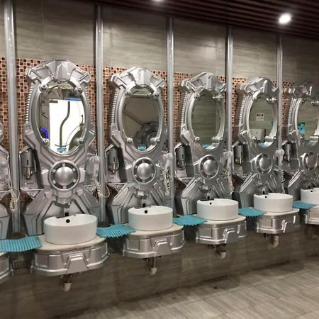 Zhuhai Dreamers Capsule Hotel Екстериор снимка